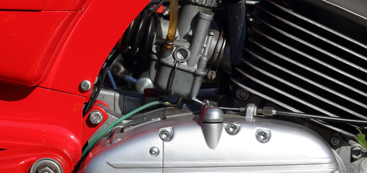 A 2 strtoke engine on a moped